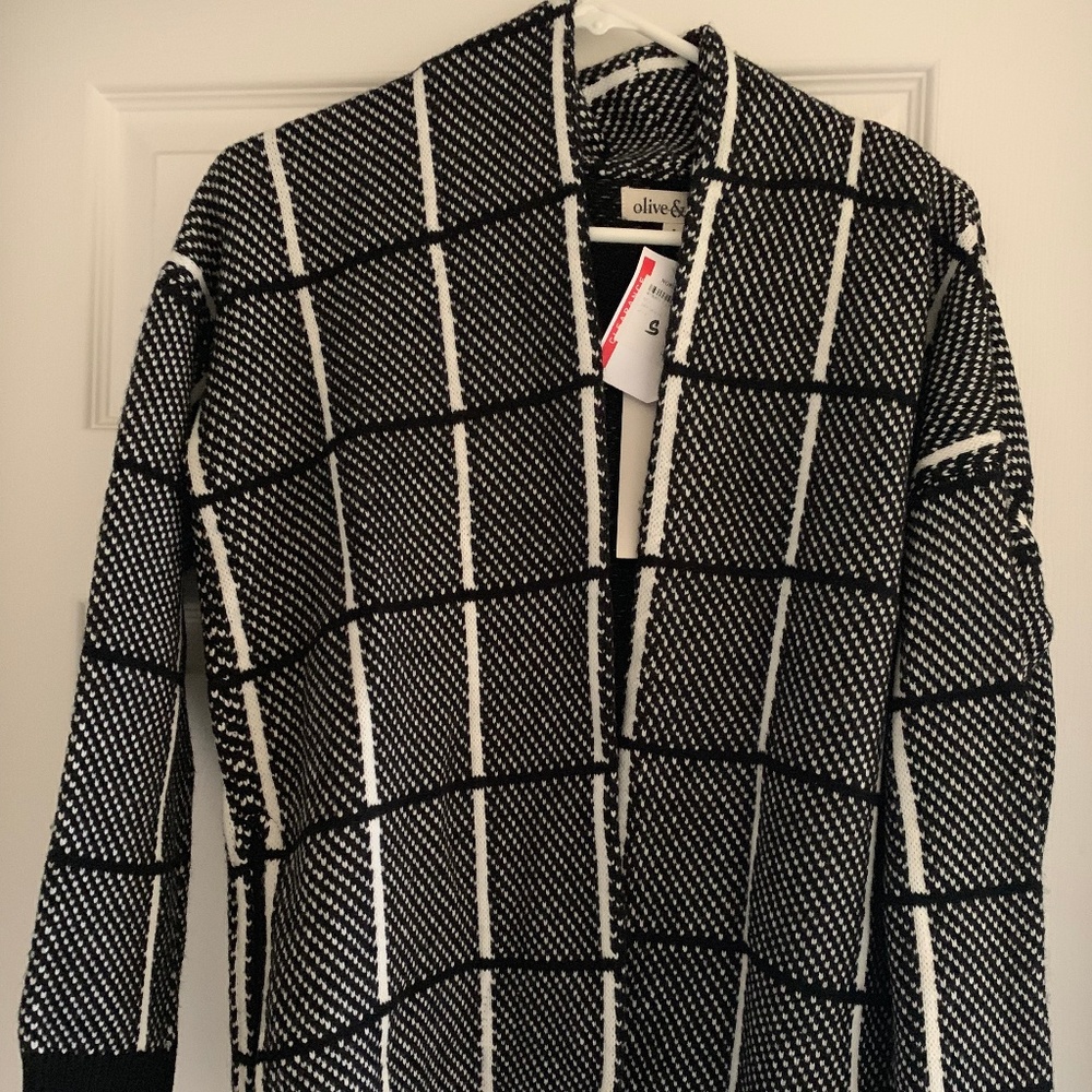 Plaid/grid cardigan